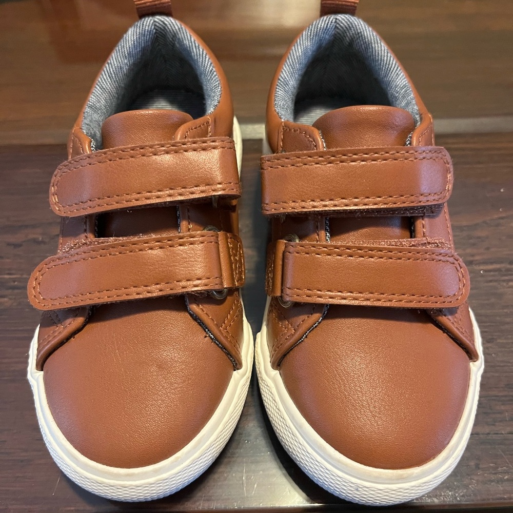Cat and Jack shoes - little boys size 7 excellent shape